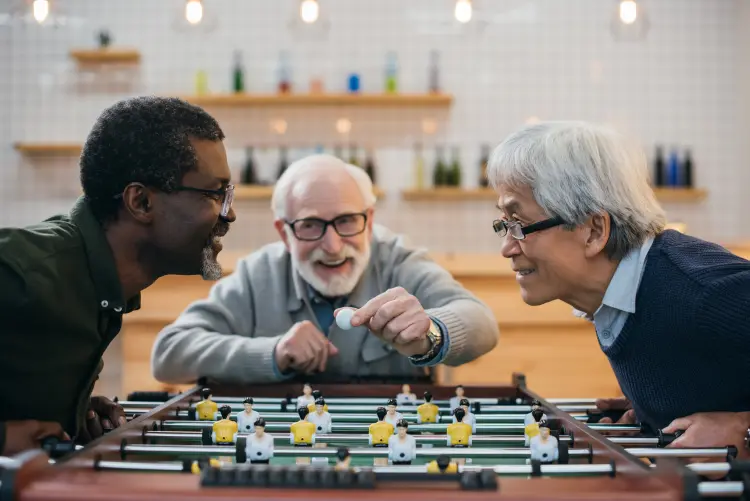 quelles activités pour une soirée de jeux seniors 