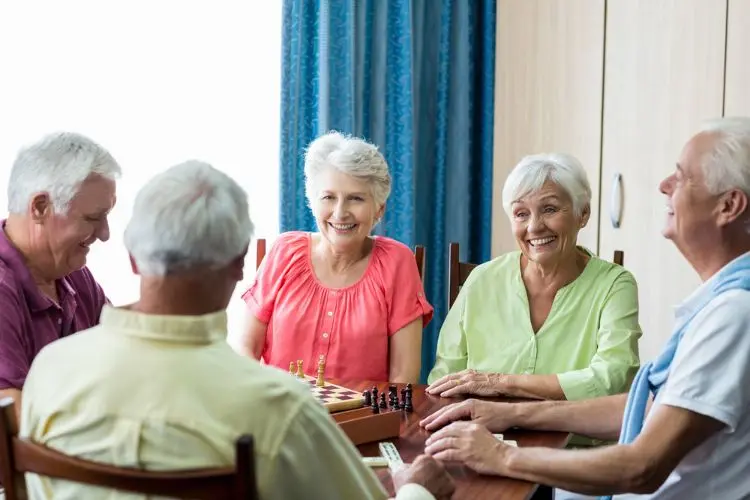 quels jeux pour seniors jouer 