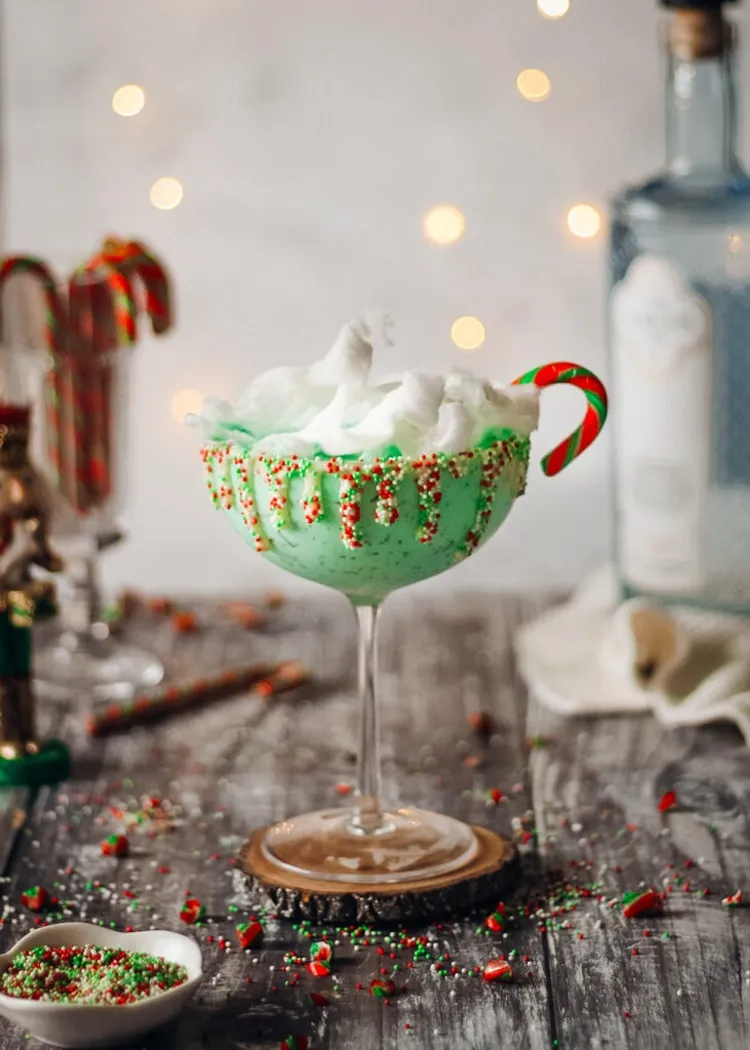 cocktail avec de la menthe et lait