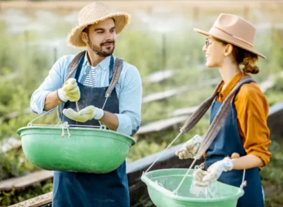 mettre de la farine au jardin 2024