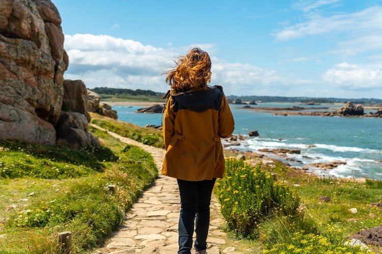 se promener à la plage pour se déconnecter