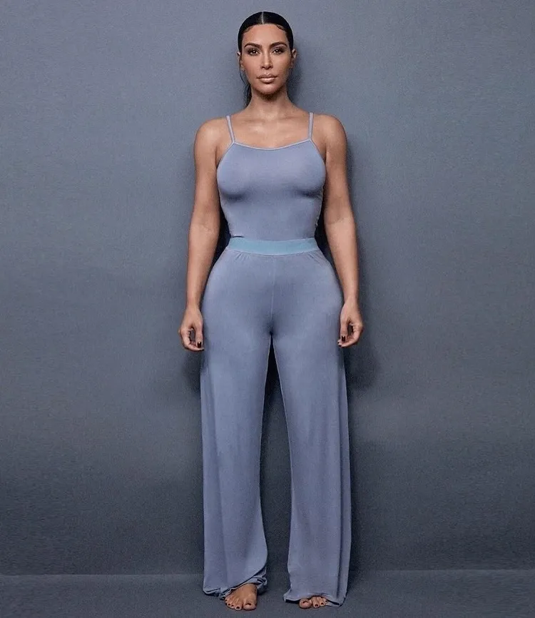 quelles sont les mensurations de kim kardashian