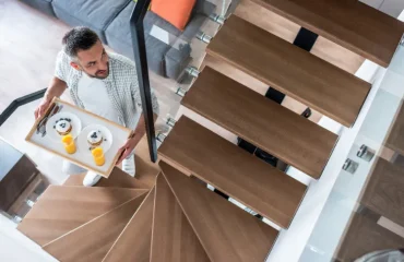 solution pour ne pas glisser dans un escalier en bois