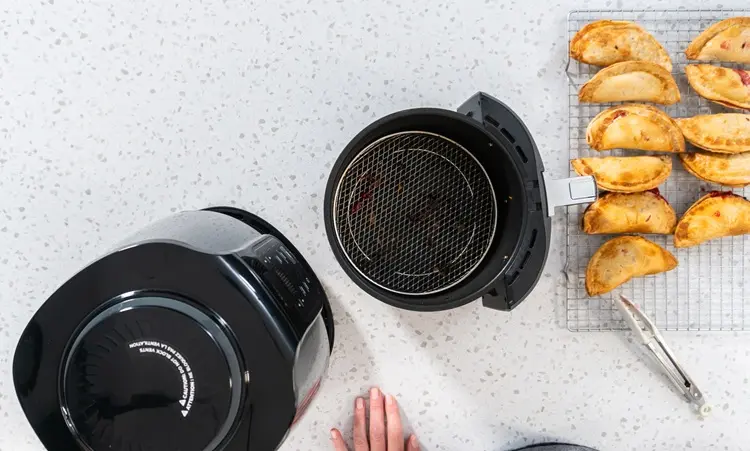 nettoyer intérieur airfryer