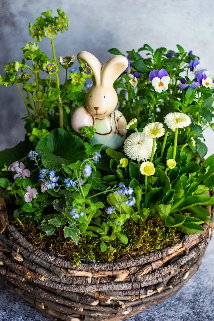 composition florale pour les fêtes de pâques