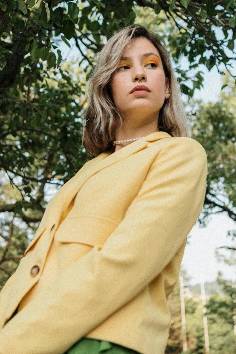 veste élégante qui va réchauffer votre outfit printanier