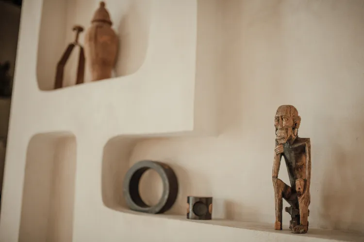 choix des objets aux murs pour éclairer la maison