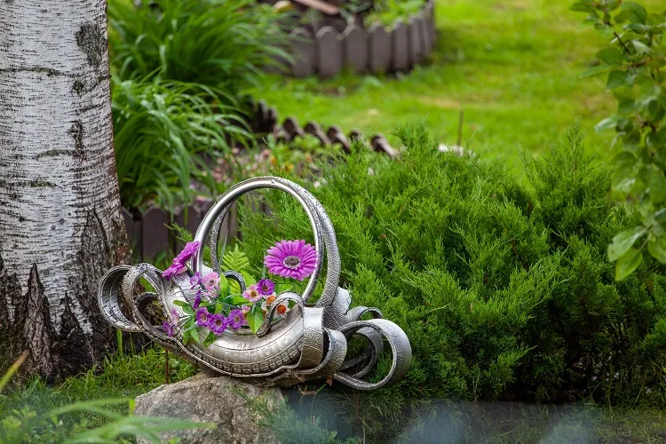 des idées diy créatives pour recycler les pneus en jardinières originales