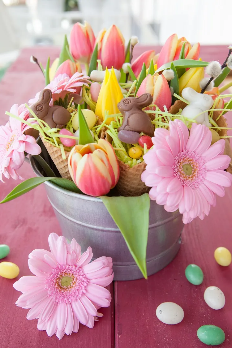 idée de cadeau pour paques avec des fleurs et du chocolat