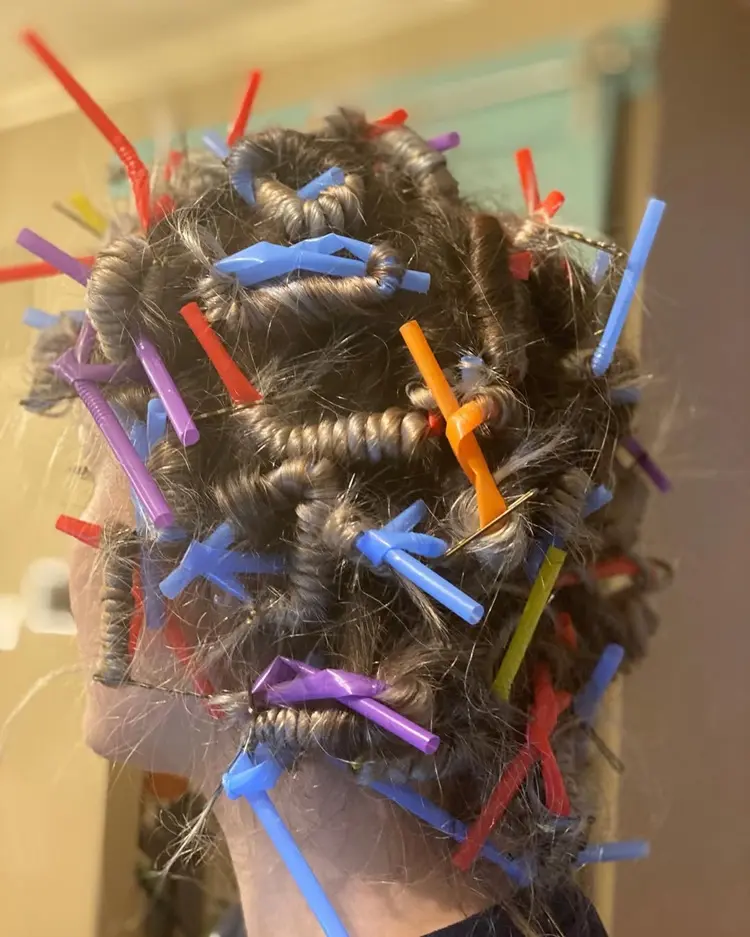 pouvez vous utiliser des pailles pour boucler vos cheveux