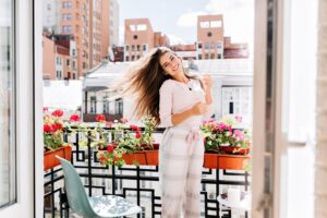Quelles plantes sont bonnes pour un balcon exposé au vent fort