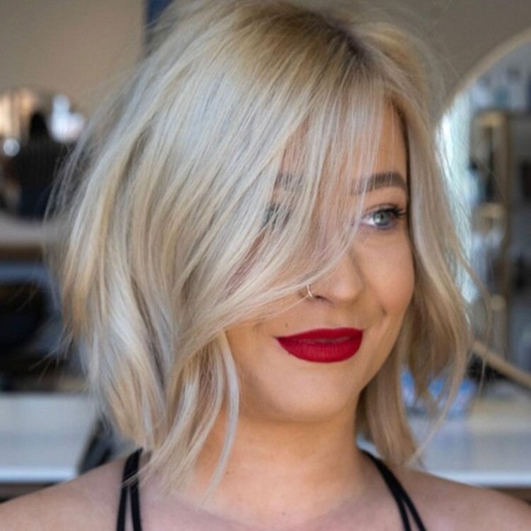 frange pour sublimer les cheveux fins