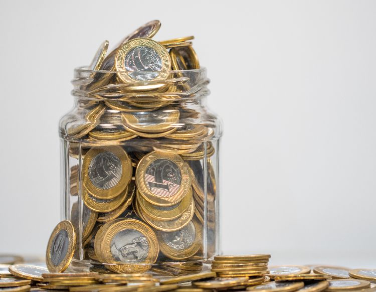 les meilleures astuces pour économiser de l'argent grâce aux pièces de monnaie dans un bocal