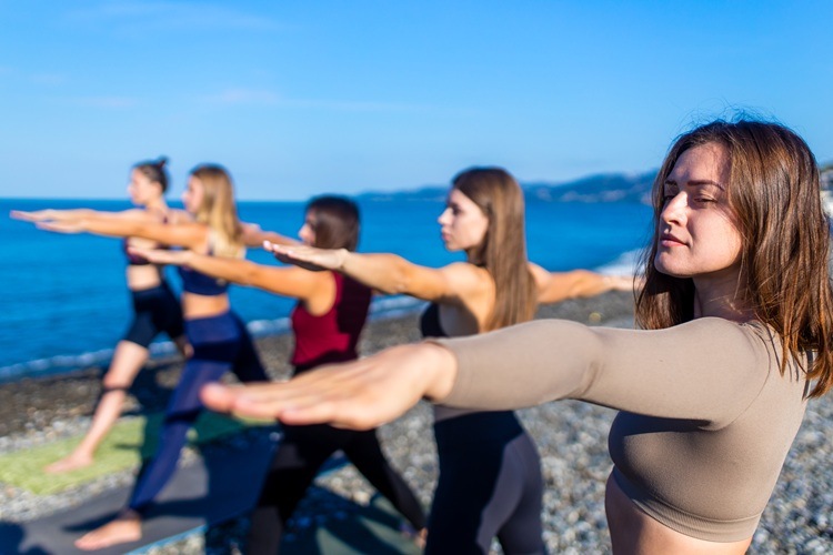 conseils pratiques pour retraite yoga, voyager seule