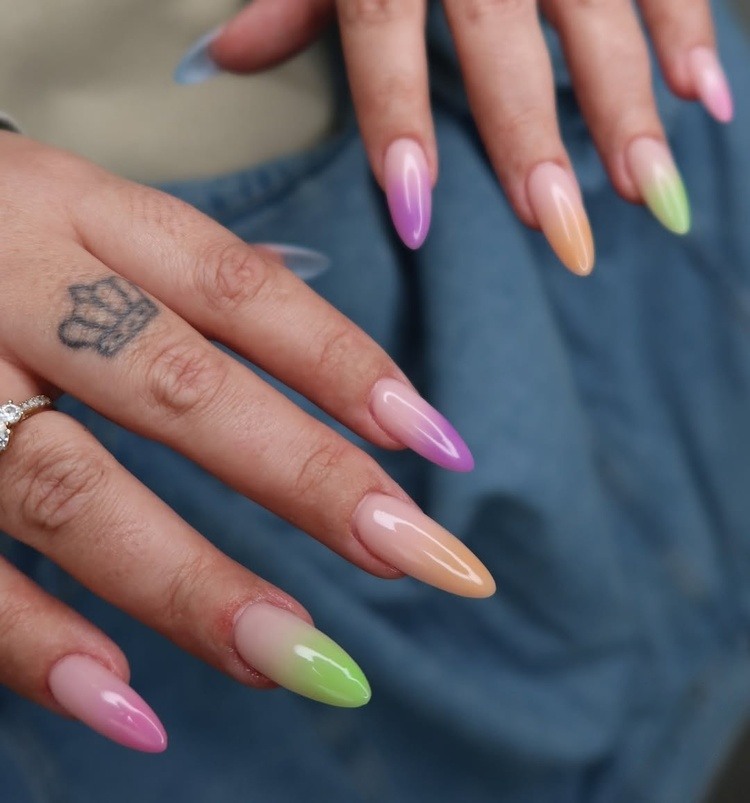la déco ongles été regorge de couleur et de joie
