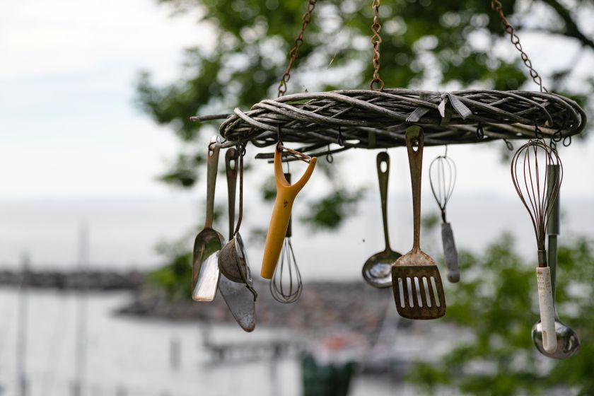 fabriquer un carillon à vent à partir d'outils de cuisine