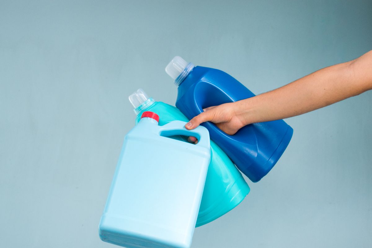 faire le ménage dans les produits ménagers est essentiel pour prendre soin de sa santé et de l'environnement
