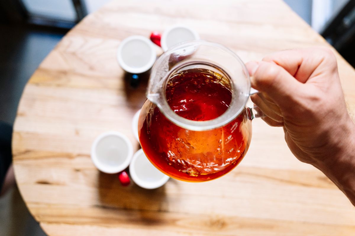 le rooibos glacé est un thé hydratant parfait pour toute la famille en été