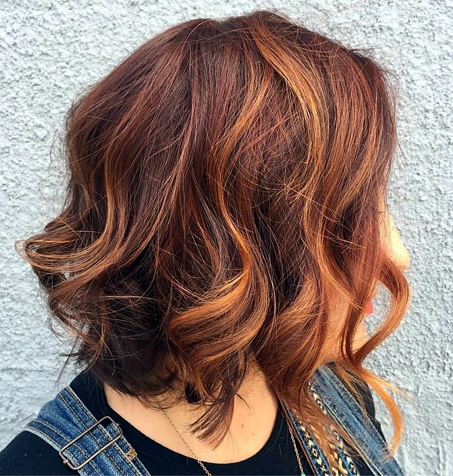 meche auburn sur cheveux chatain