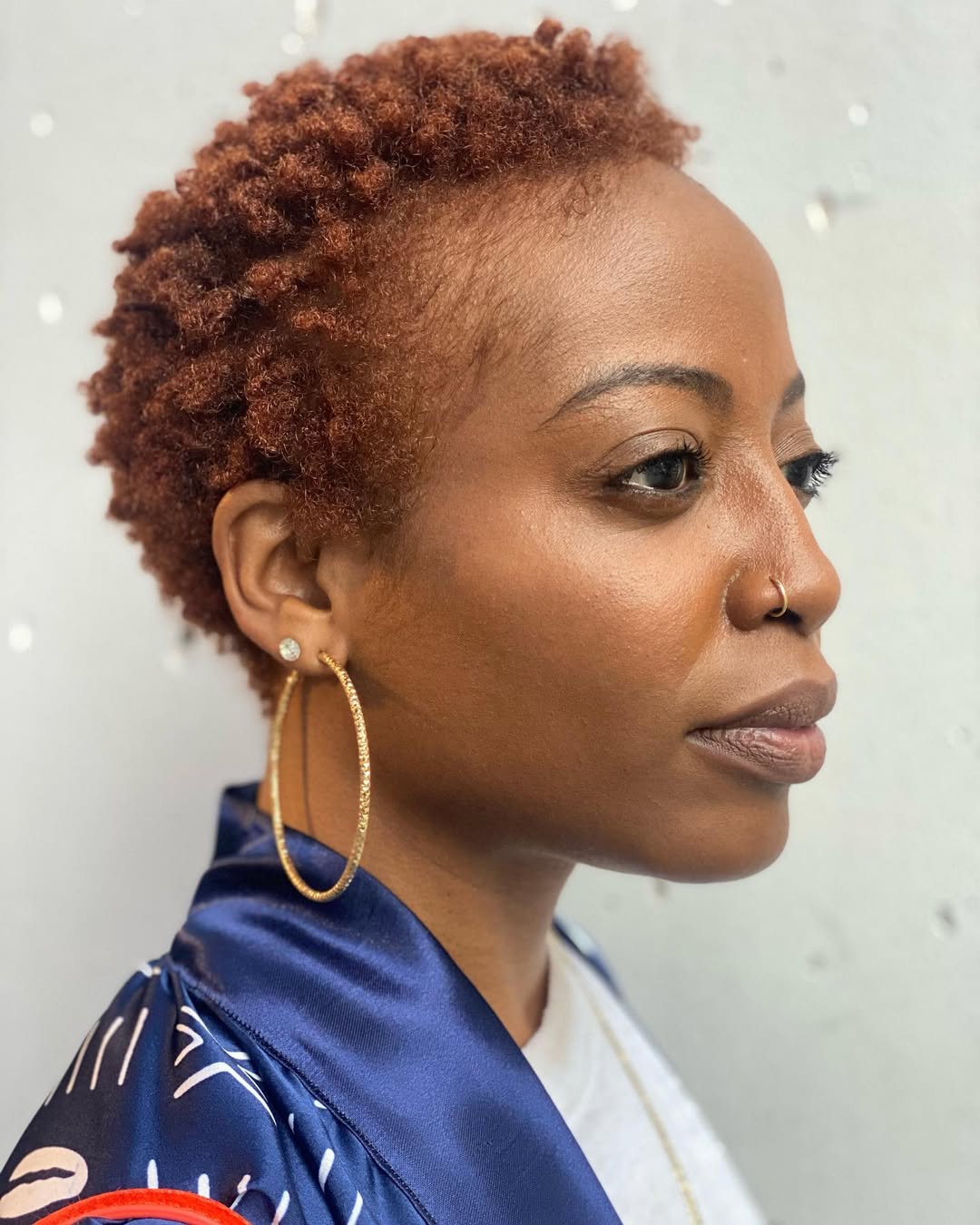la Pixie cut de couleur cannelle-lu duo gagnant pour un automne stylé