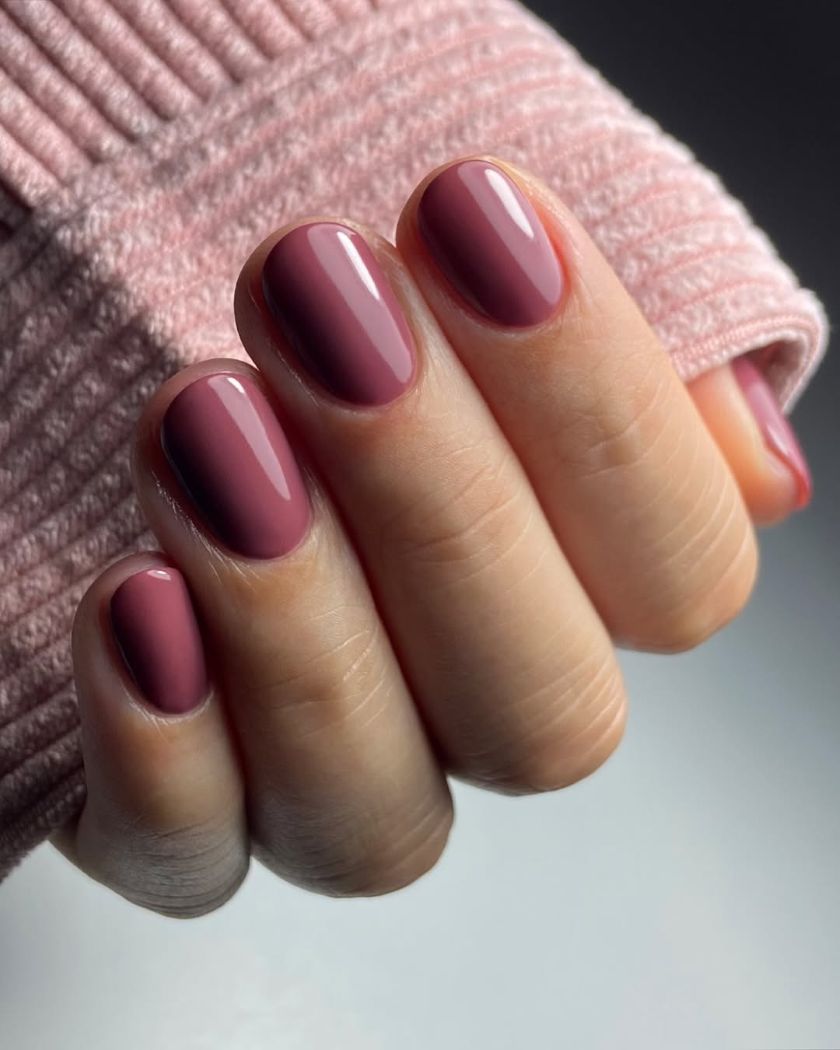 les cinq couleurs de vernis septembre à adopter pour une manucure tendance