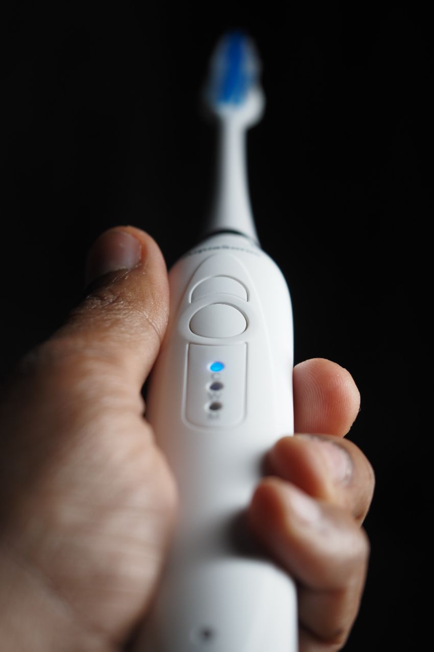 risques de la brosse à dents électrique