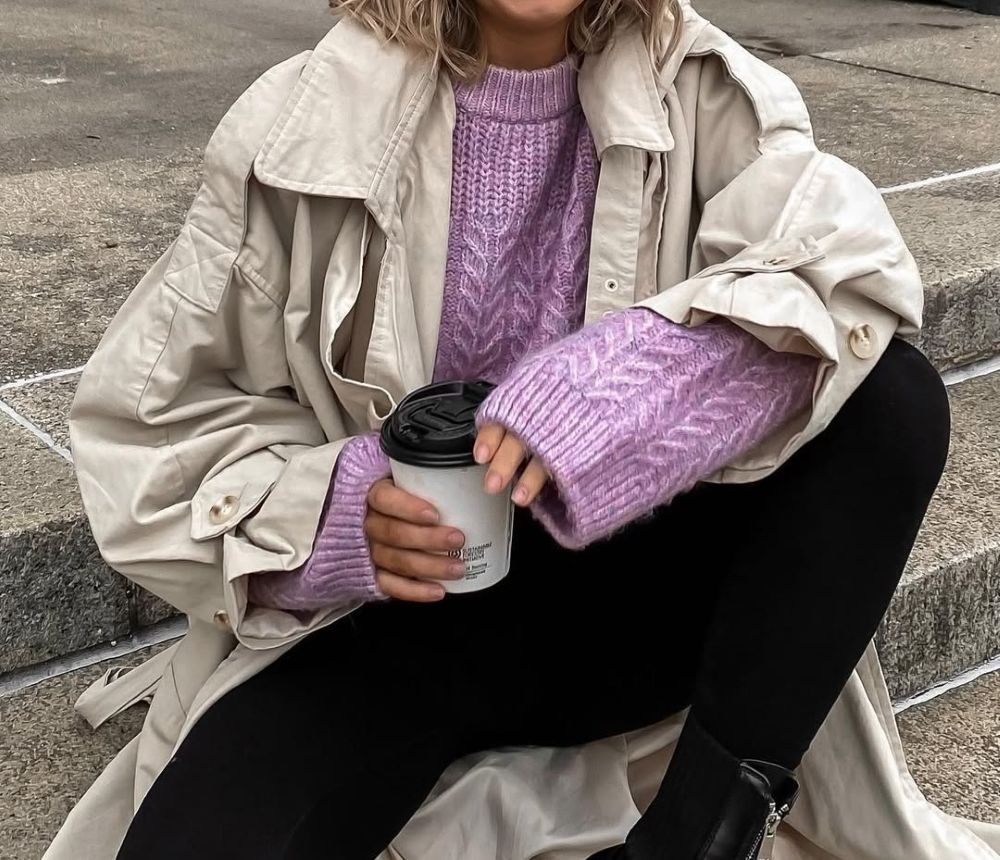 tenue automne-hiver, pull à maille en lavande, couleur tendance