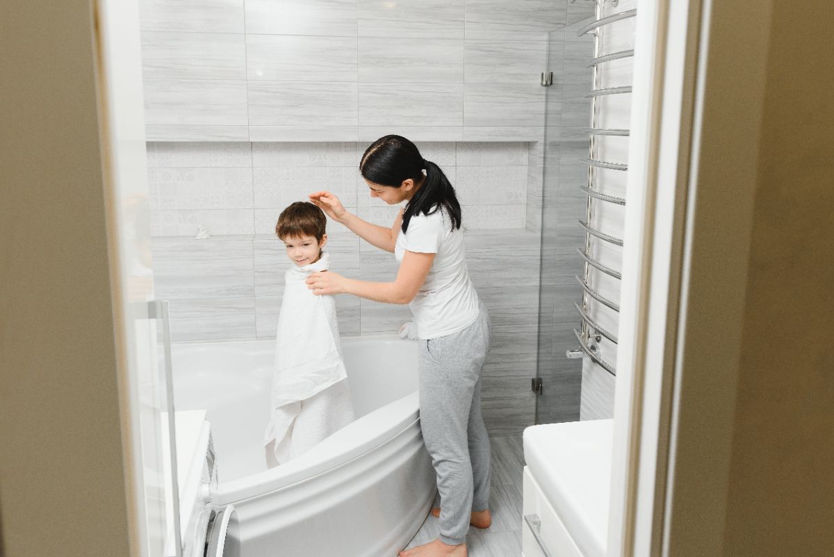 comment optimiser l'espace dans la salle de bain en choisissant le modèle de baignoire parfait