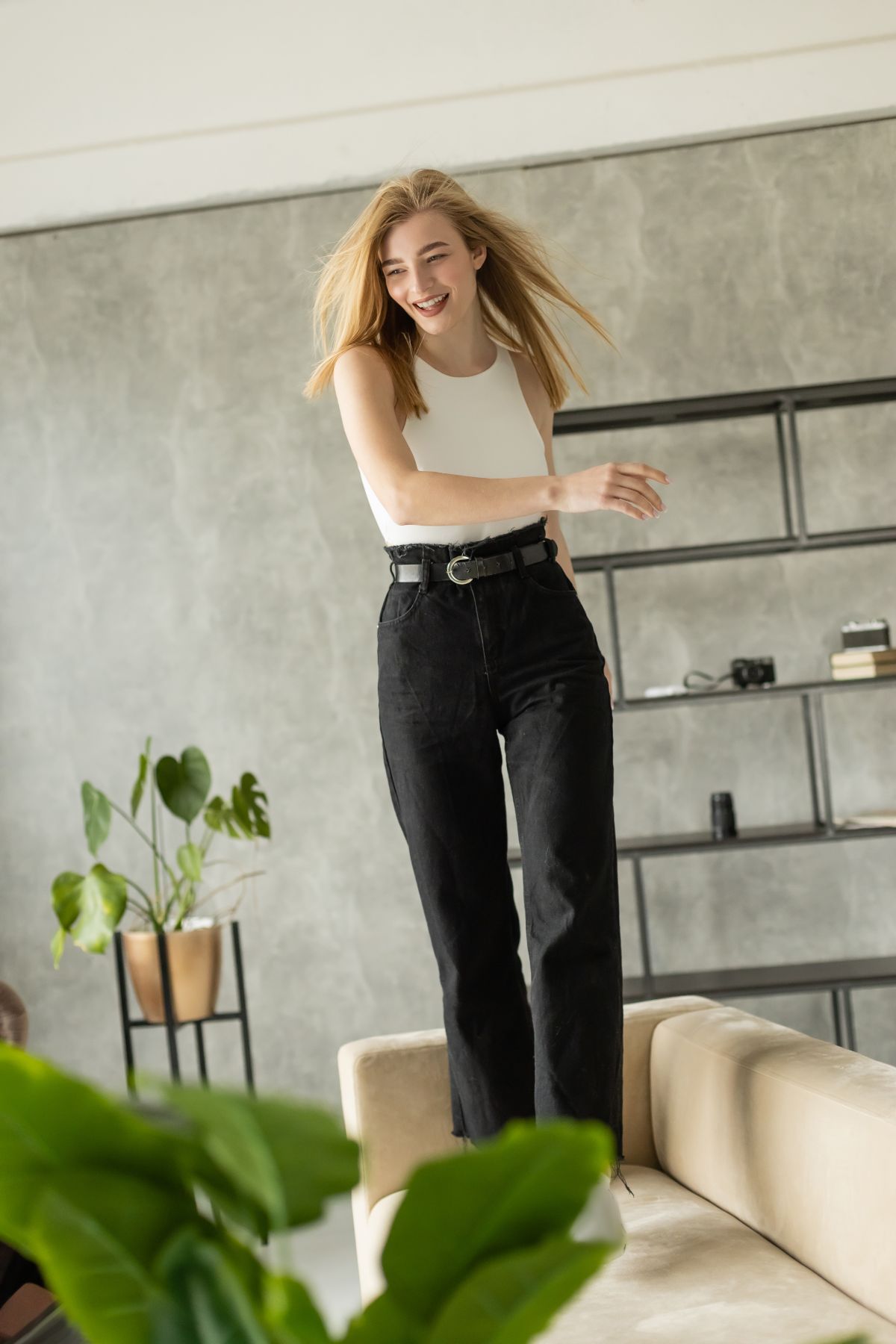 Le jean taille haute- un allié des silhouettes longilignes et des looks bien construits