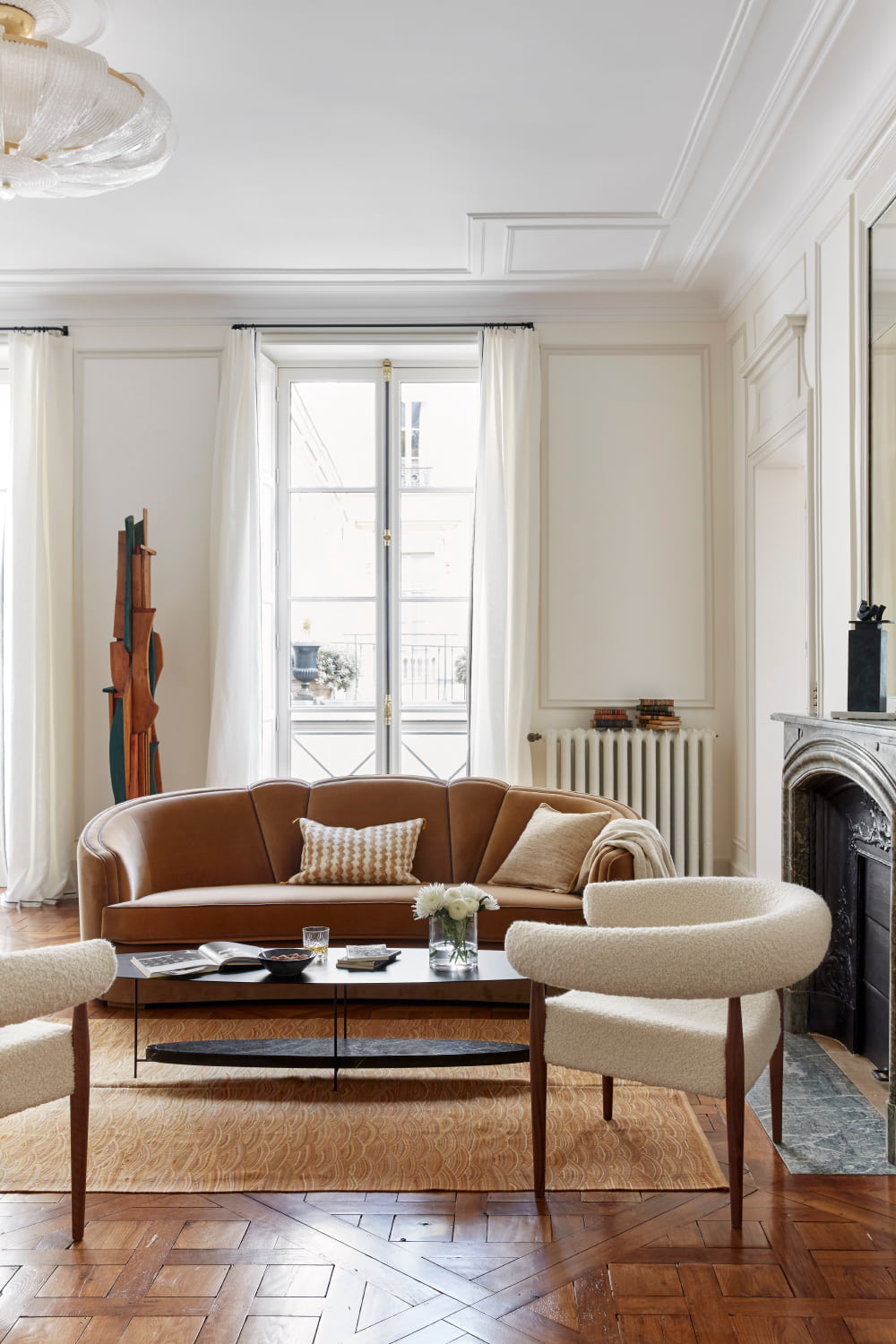 Réussir à conjuguer héritage architectural et modernité fonctionnelle dans l'appartement haut de gamme urbain