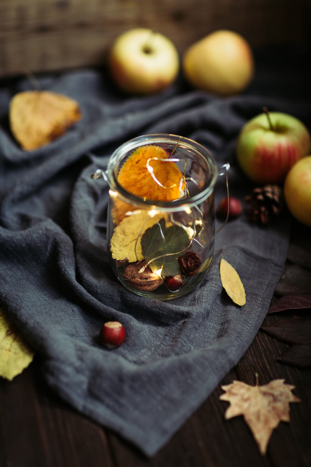 lanterne automne diy marrons guirlande lumineuse feuilles