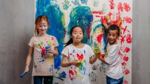 peinture avec enfants sans dégâts