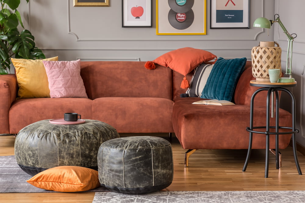 salon moderne 2025 ottoman en cuir canapé brun