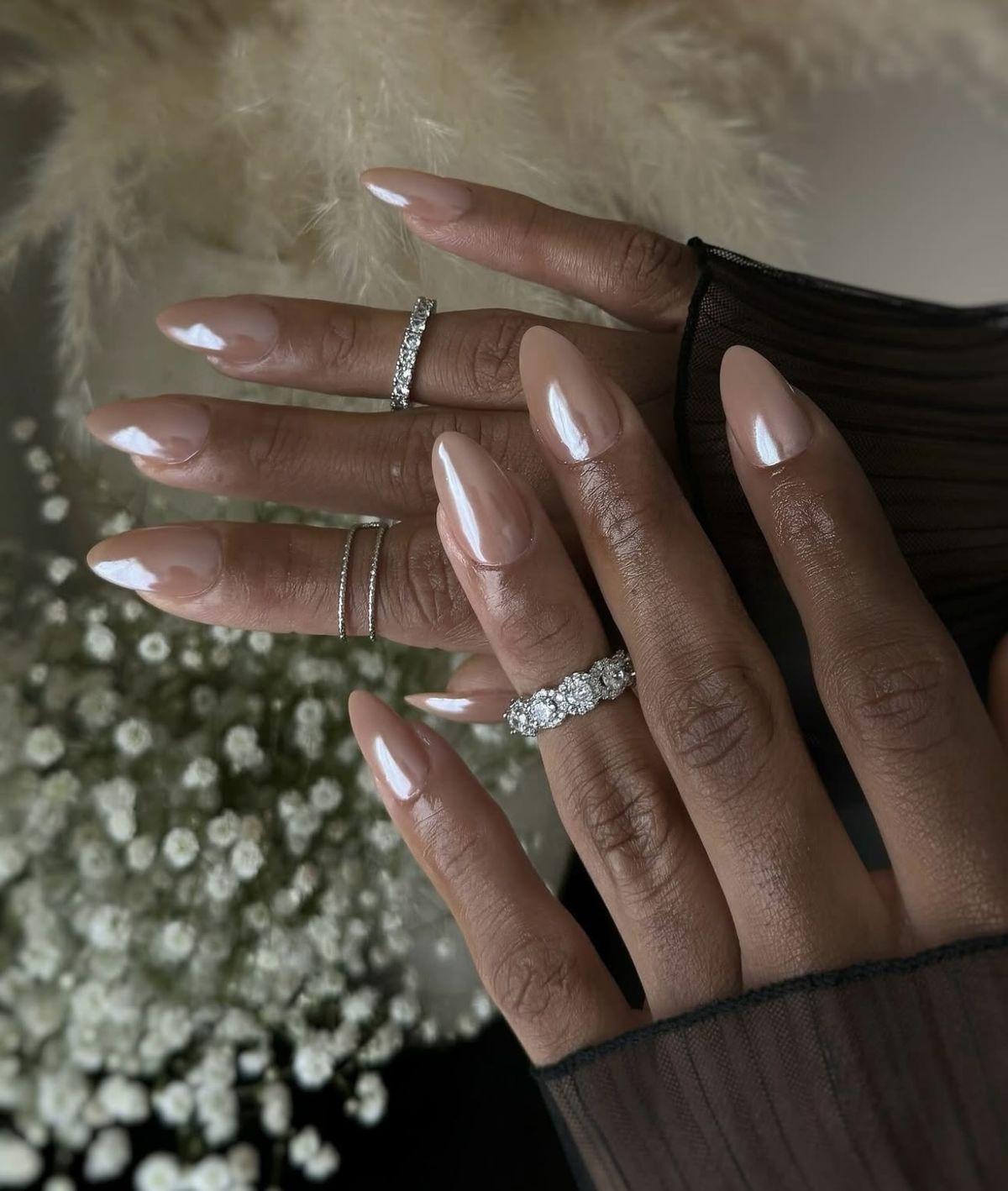toffee chrome nails à adopter en automne hiver pour sublimer ses doigts