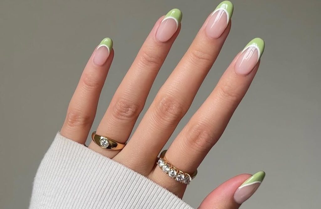 ongles vert wasabi 2026 façon french manucure tendance, nail art moderne